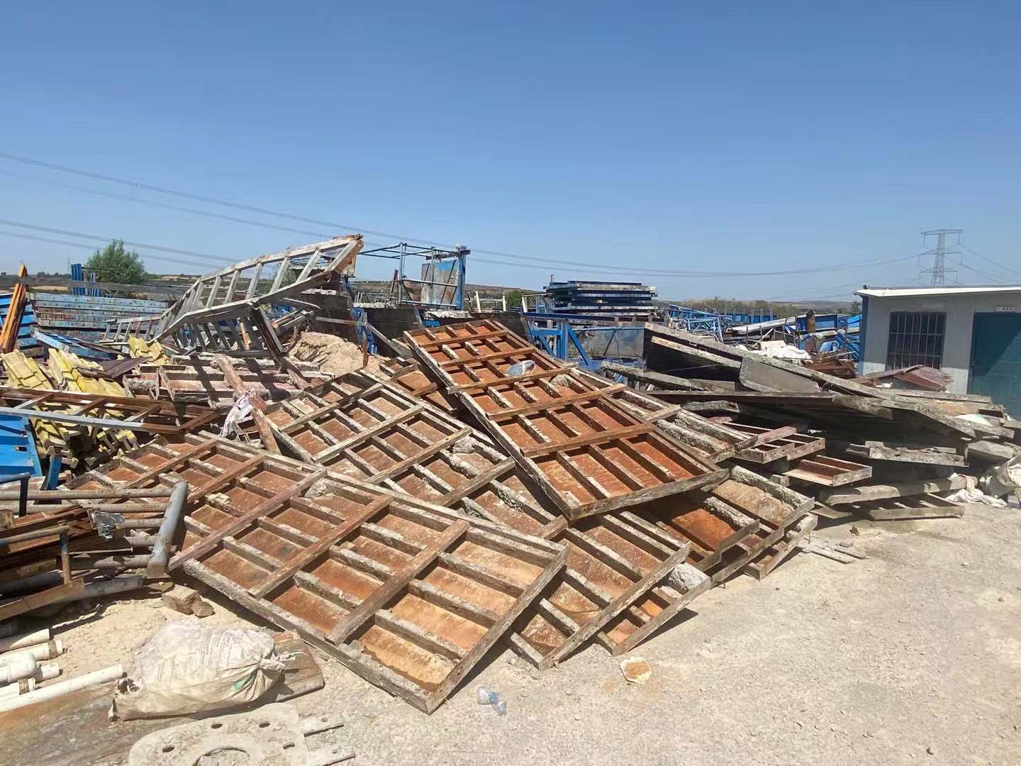 桥梁模板–中铁二十局集团有限公司